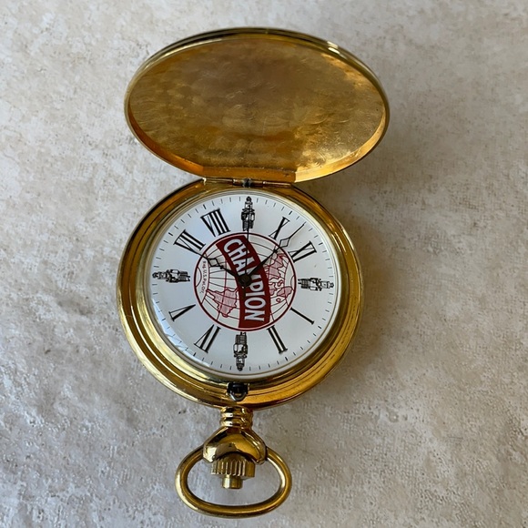Champion pocket Watch battery gold tone - Picture 1 of 6